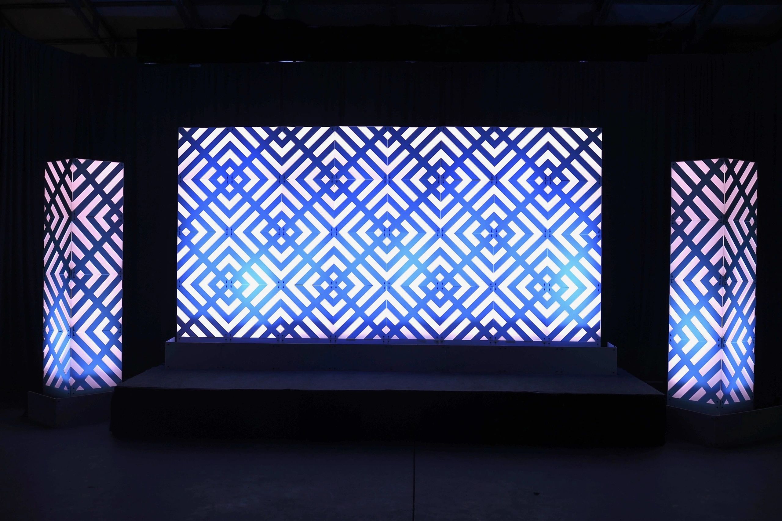 Geometric Branding Array