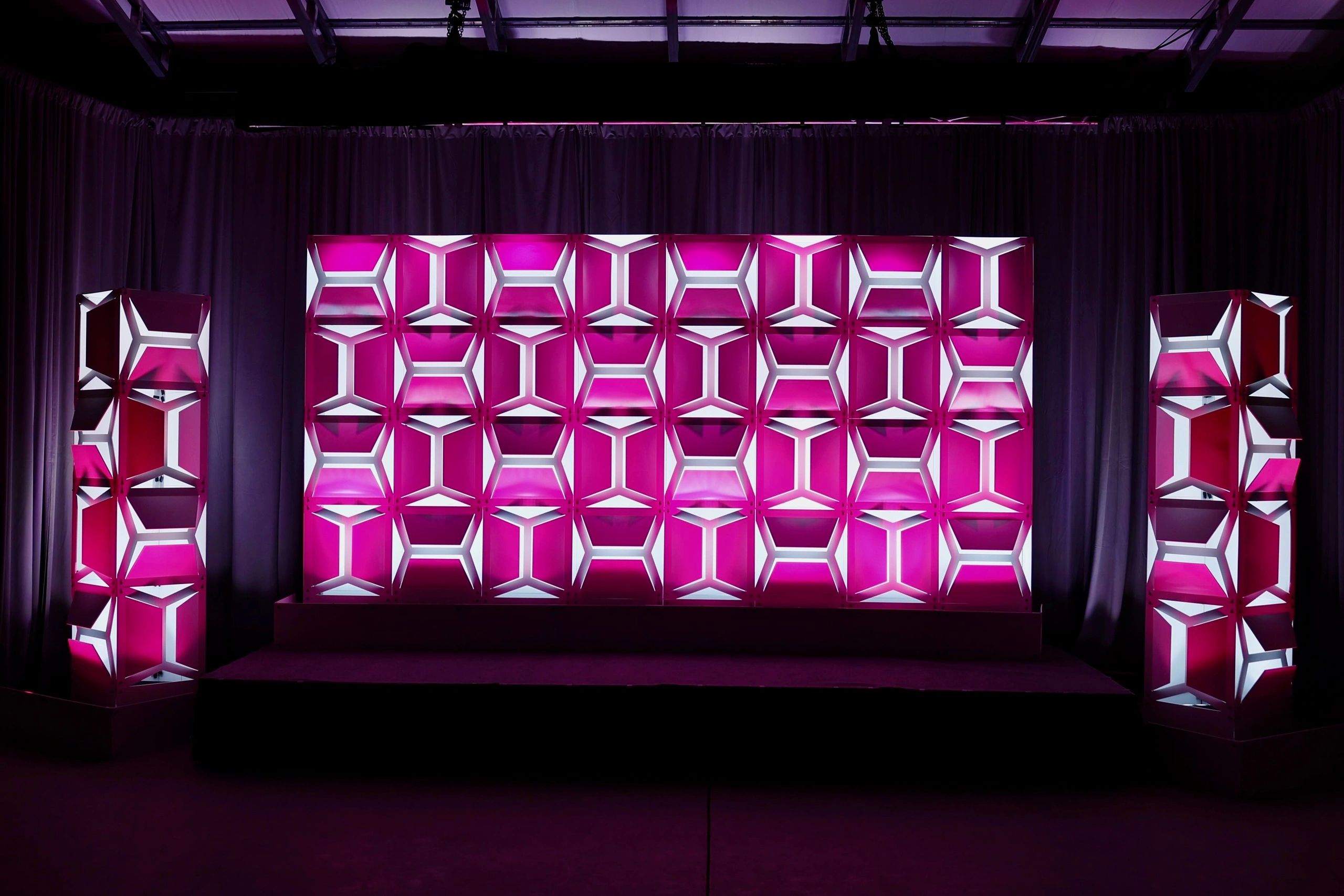 Geometric Trap Architecture